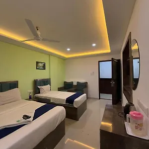 Queens Residency - Kochi